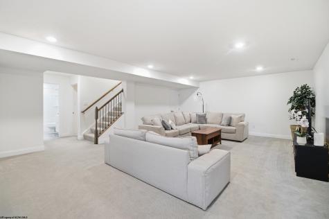 56 Windermere Lane Morgantown WV 26508