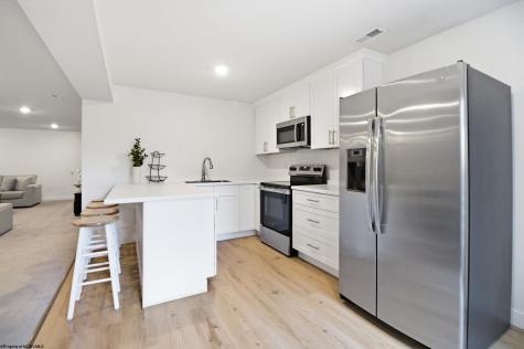 56 Windermere Lane Morgantown WV 26508