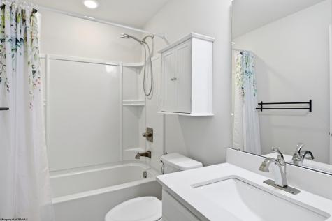 56 Windermere Lane Morgantown WV 26508
