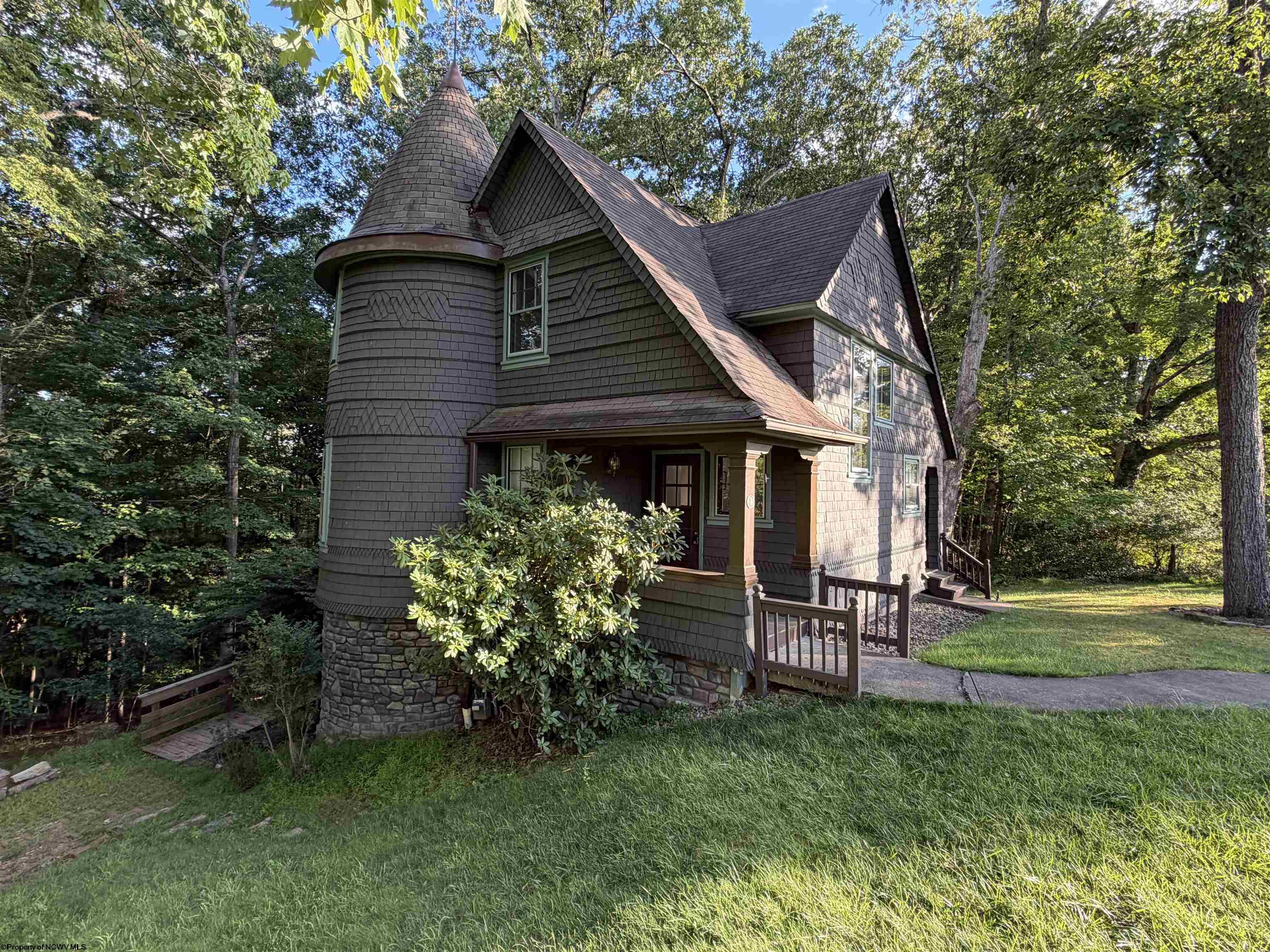 7 Kerens Hill Road Elkins WV 26241