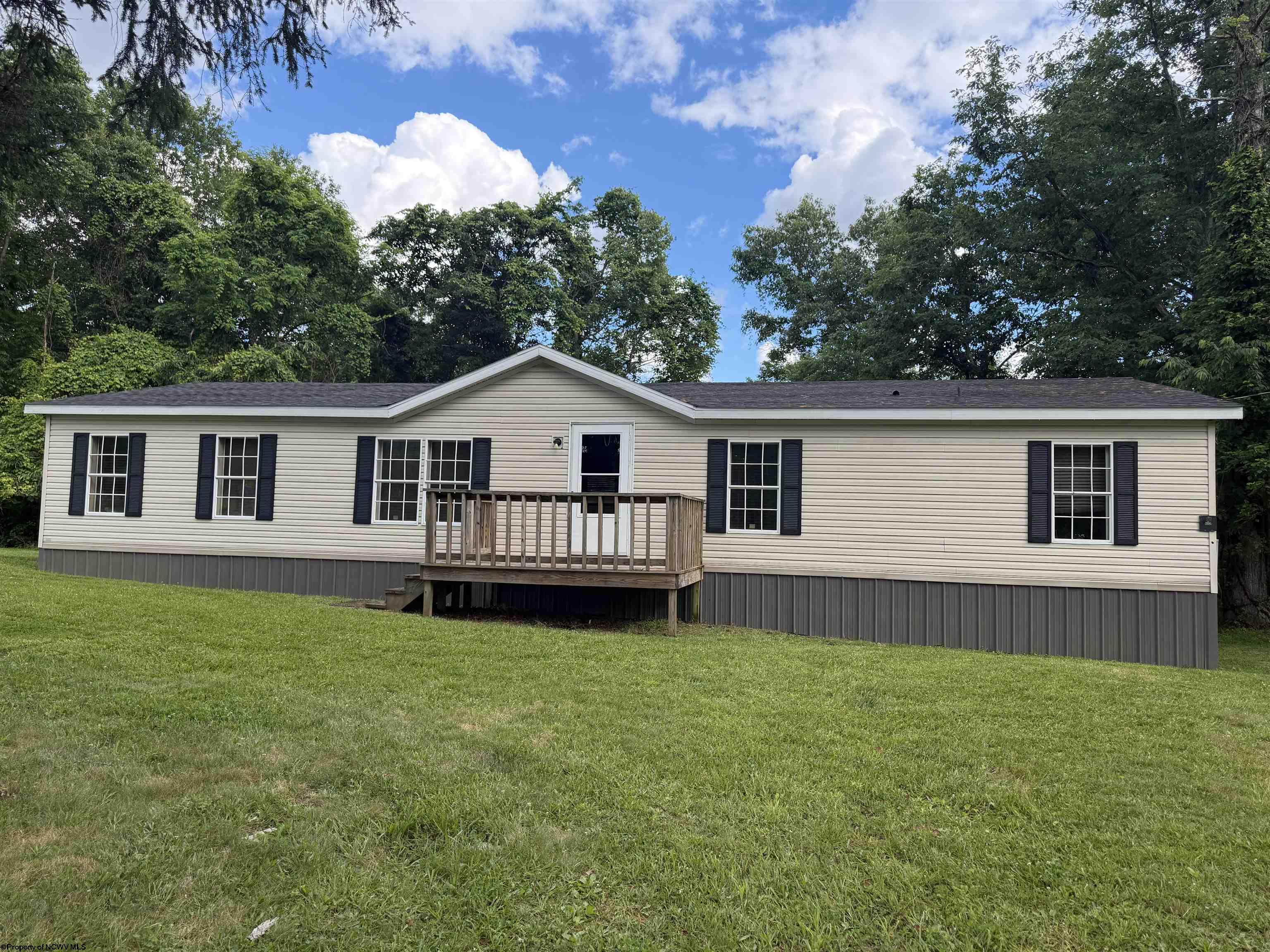 846 Levels Road Fairmont WV 26554