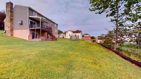 679 Old Monongah Road Fairmont WV 26554