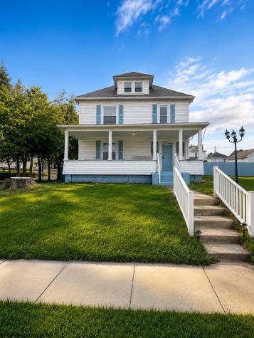 107 Pennsylvania Avenue Nutter Fort WV 26301