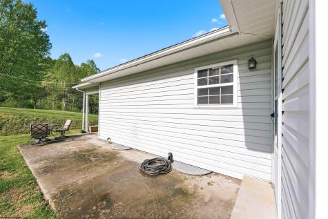 1492 Janes Hill Road Shinnston WV 26431