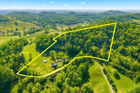 1492 Janes Hill Road Shinnston WV 26431