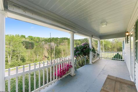 1492 Janes Hill Road Shinnston WV 26431