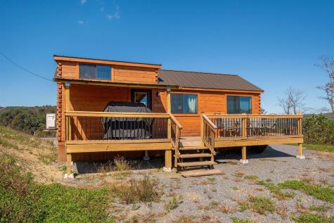 141 Winterburg Place Terra Alta WV 26764