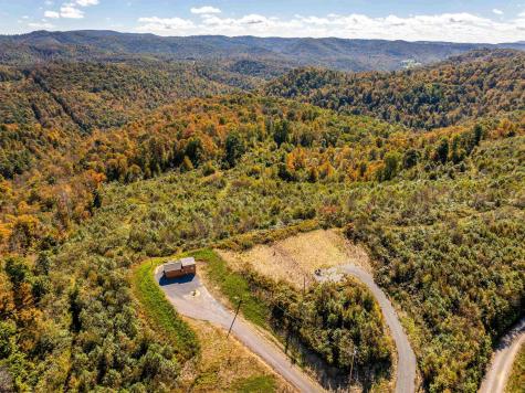141 Winterburg Place Terra Alta WV 26764