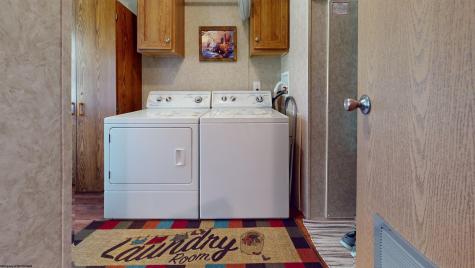 516 Windy Hill Drive Mannington WV 26582