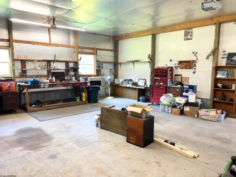 516 Windy Hill Drive Mannington WV 26582