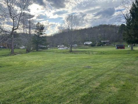516 Windy Hill Drive Mannington WV 26582
