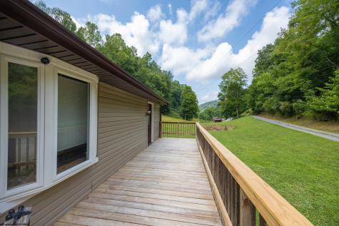 130 Lc Lane West Union WV 26456