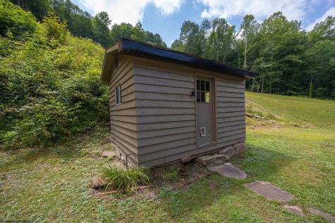 130 Lc Lane West Union WV 26456