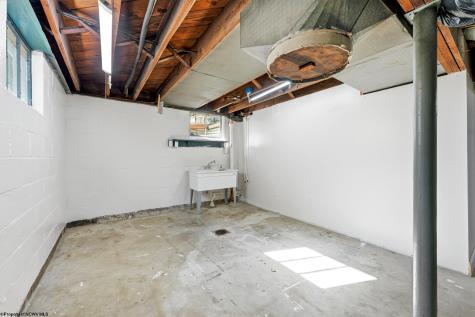 4 Outlook Road Fairmont WV 26554