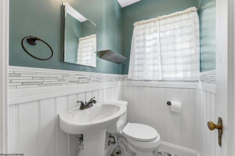 4 Outlook Road Fairmont WV 26554
