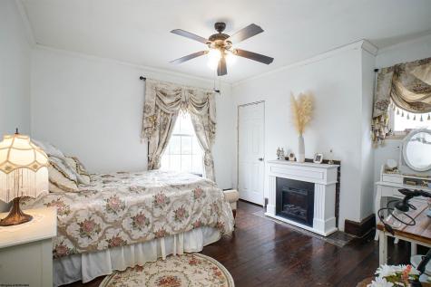 515 Pittsburgh Avenue Fairmont WV 26554