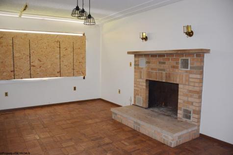186 Kennedy Street Elkins WV 26241