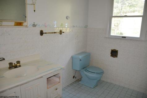 186 Kennedy Street Elkins WV 26241