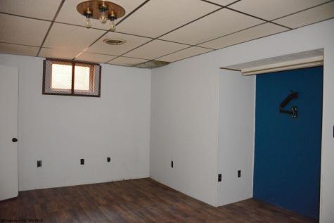 186 Kennedy Street Elkins WV 26241