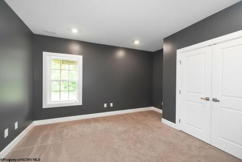 18 E Wind Trail Morgantown WV 26508