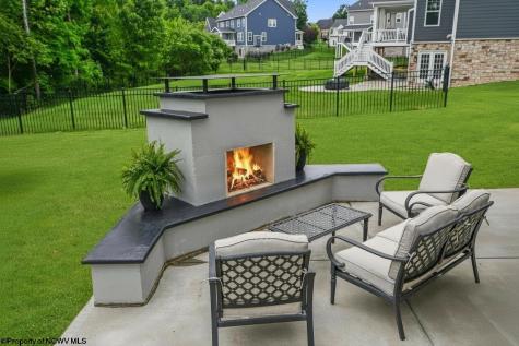 18 E Wind Trail Morgantown WV 26508