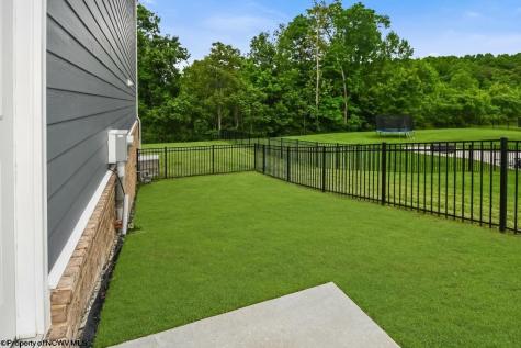 18 E Wind Trail Morgantown WV 26508