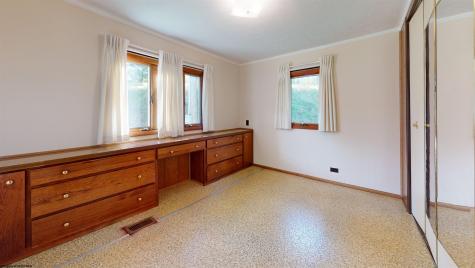 904 Pinchgut Hollow Road Fairmont WV 26554