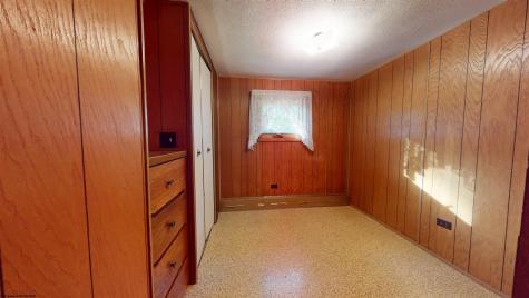 904 Pinchgut Hollow Road Fairmont WV 26554