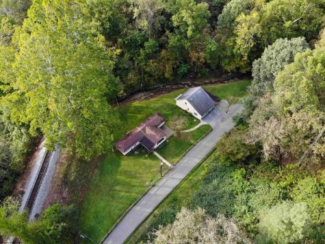 904 Pinchgut Hollow Road Fairmont WV 26554