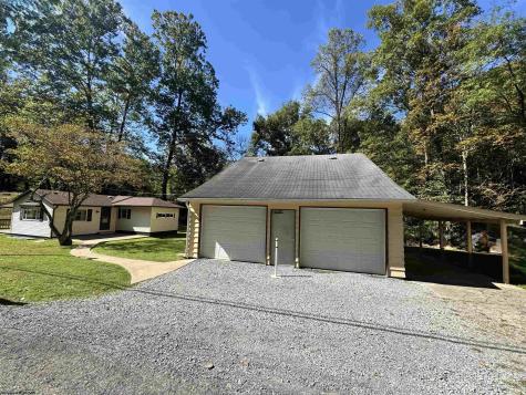 904 Pinchgut Hollow Road Fairmont WV 26554