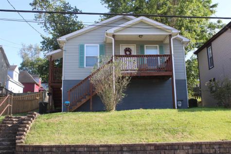 208 Maple Avenue Fairmont WV 26554
