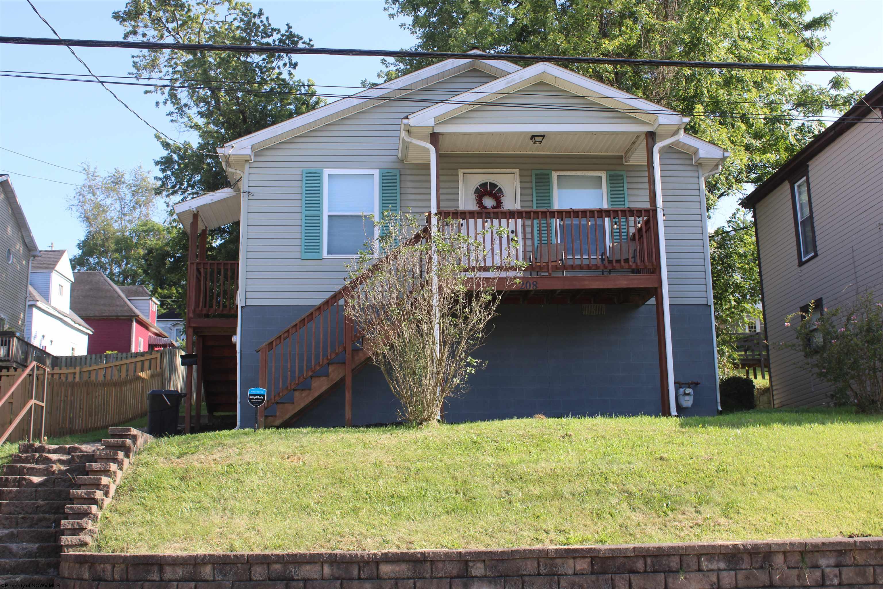 208 Maple Avenue Fairmont WV 26554