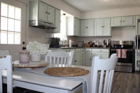 208 Maple Avenue Fairmont WV 26554