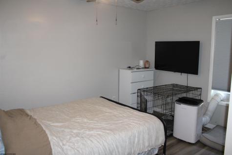 208 Maple Avenue Fairmont WV 26554