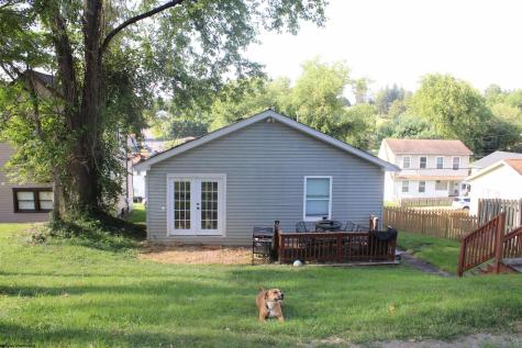 208 Maple Avenue Fairmont WV 26554