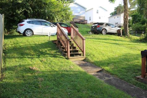 208 Maple Avenue Fairmont WV 26554