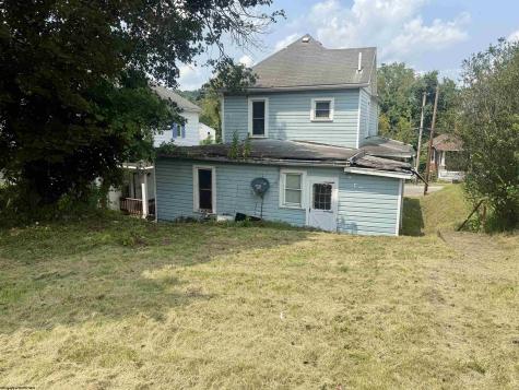419 Stealey Avenue Clarksburg WV 26301