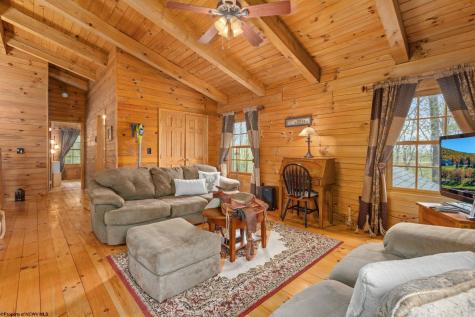 1755 E Alpine Drive Terra Alta WV 26764