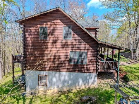 1755 E Alpine Drive Terra Alta WV 26764