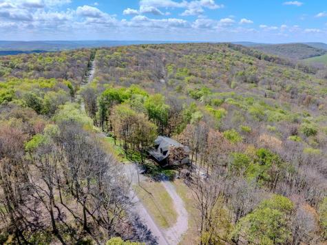1755 E Alpine Drive Terra Alta WV 26764
