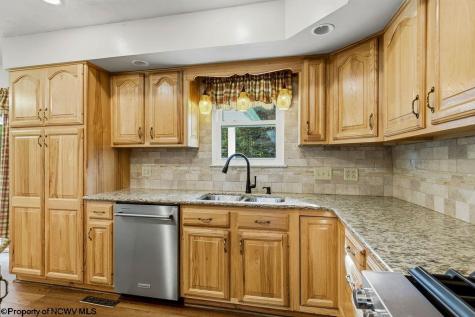 1040 Willis Drive Morgantown WV 26501