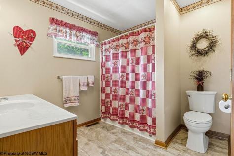 1040 Willis Drive Morgantown WV 26501