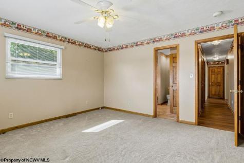 1040 Willis Drive Morgantown WV 26501