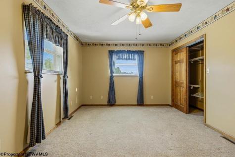 1040 Willis Drive Morgantown WV 26501