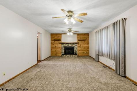 1040 Willis Drive Morgantown WV 26501