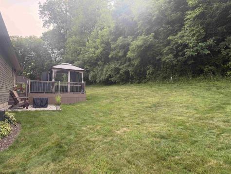 16 Bunker Hill Lane Fairmont WV 26554