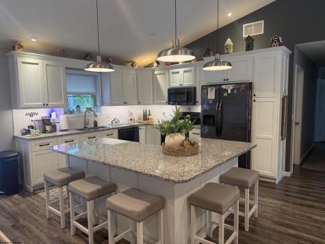 16 Bunker Hill Lane Fairmont WV 26554