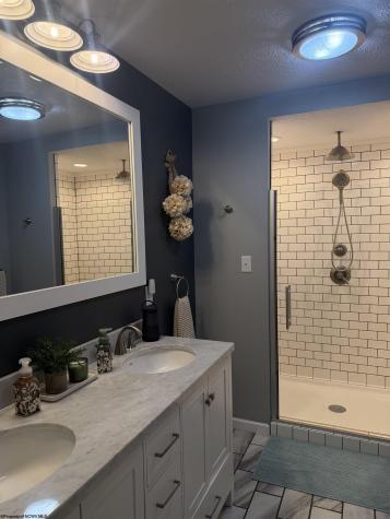 16 Bunker Hill Lane Fairmont WV 26554