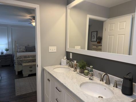 16 Bunker Hill Lane Fairmont WV 26554