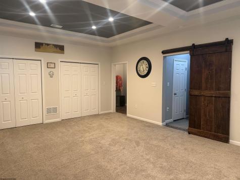 16 Bunker Hill Lane Fairmont WV 26554